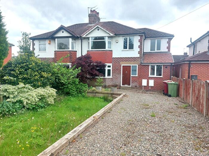 4 Bedroom Semi-Detached House To Rent In Longsight, Harwood, Bolton, BL2