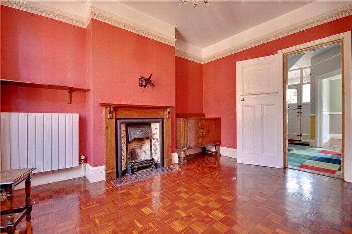 4 Bedroom Semi-Detached House To Rent In Elmhurst Road, Gosport, Hampshire, PO12