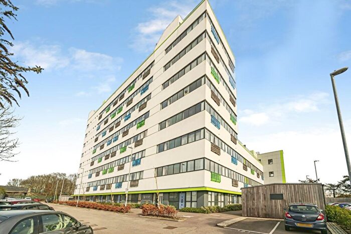 2 Bedroom Flat For Sale In Kings Road, Stevenage, Hertfordshire, SG1