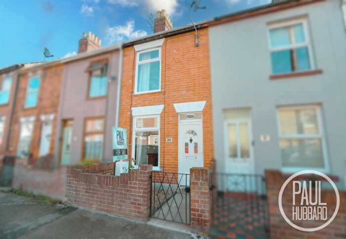 3 Bedroom Terraced House For Sale In Oxford Road, Lowestoft, NR32