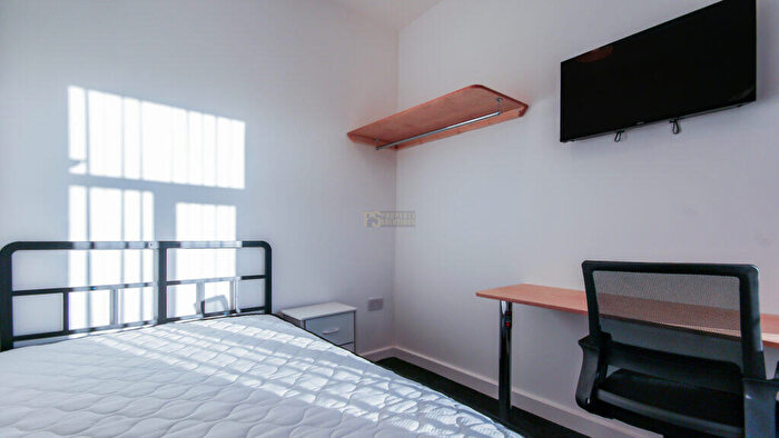 1 Bedroom Terraced House To Rent In Tiverton Road, Selly Oak, Birmingham, B29
