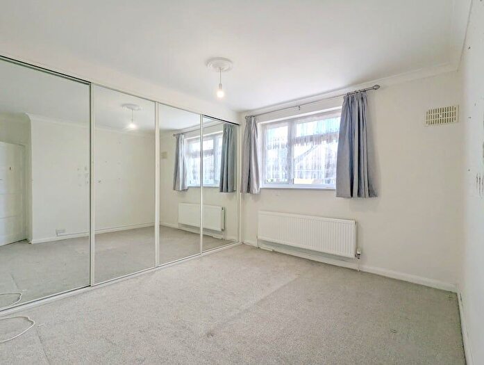 3 Bedroom Terraced House For Sale In Whitebridge Close, Feltham, TW14