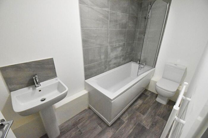 1 Bedroom Flat To Rent In Patchwork Row, Shirebrook, Mansfield, NG20