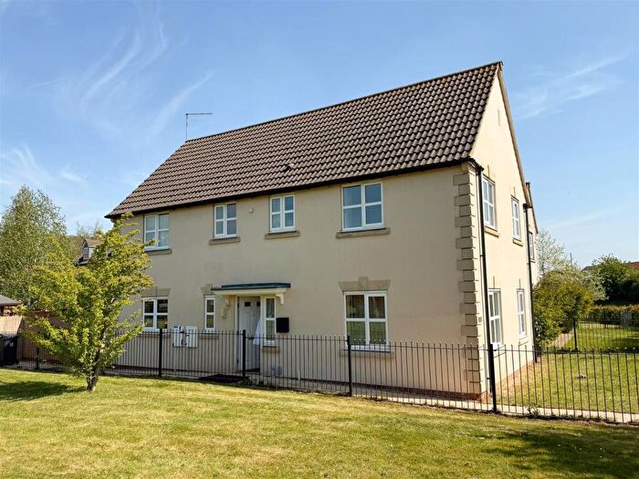 5 Bedroom Detached House For Sale In Lyveden Way, Corby, NN18