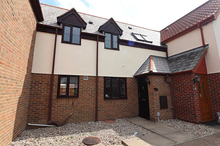 2 Bedroom House To Rent In Boyd Court, Wickford, Essex, SS12