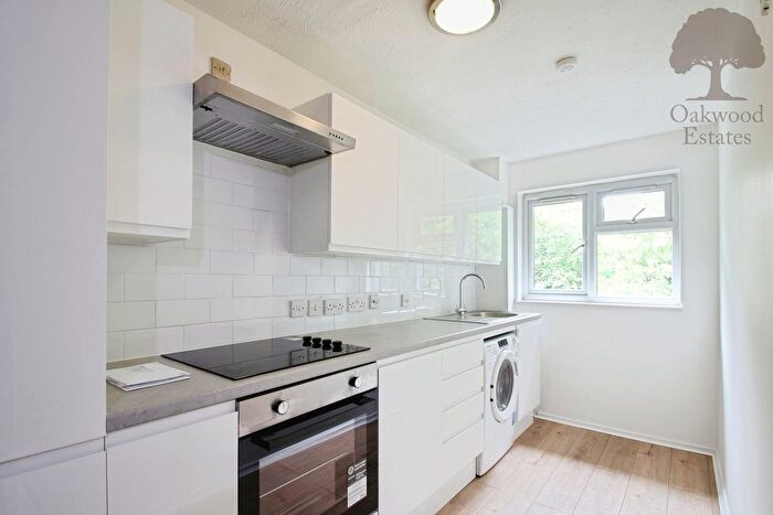 1 Bedroom Maisonette To Rent In Lowdell Close, Yiewsley, West Drayton, UB7