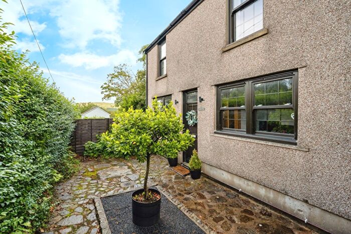 2 Bedroom Cottage For Sale In Birchgrove Road, Glais, Swansea, SA7