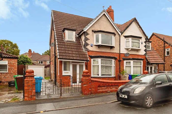 3 Bedroom Semi Detached House For Sale In Burnside Drive, Manchester, Greater Manchester, M19