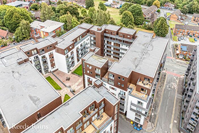2 Bedroom Apartment For Sale In Isaac Way, Manchester, M4