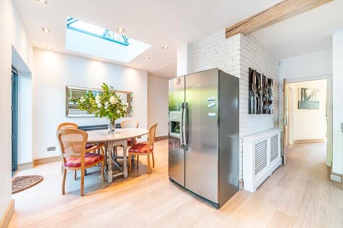 5 Bedroom Semi-Detached House To Rent In Hampstead Gardens London, NW11