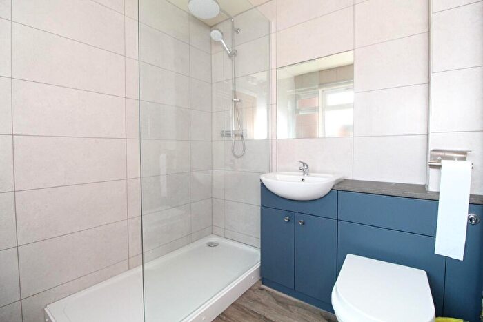 4 Bedroom Detached House To Rent In Dallas York Road, Beeston, NG9