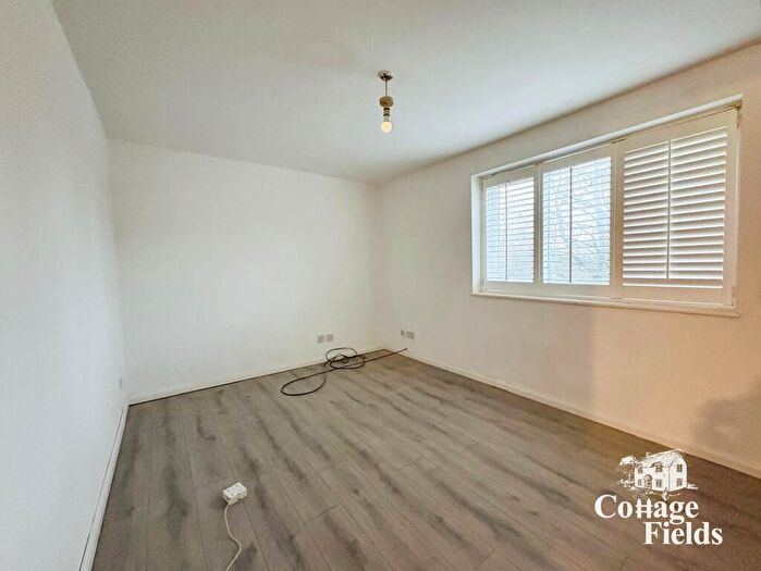 1 Bedroom Property To Rent In Mandeville Court, London, E4