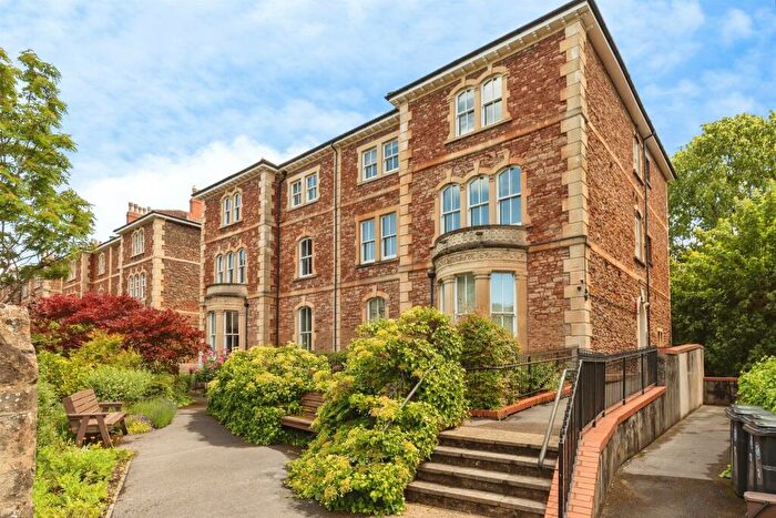 2 Bedroom Flat For Sale In Apsley Road, Clifton, Bristol, BS8