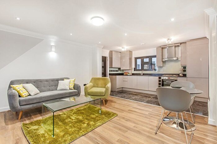 1 Bedroom Flat To Rent In Tara Apartments A Commercial Road, London, E1