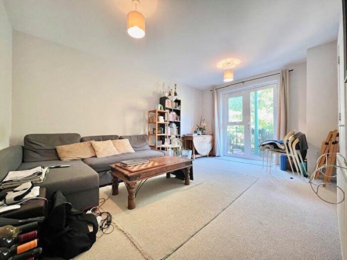 1 Bedroom Flat To Rent In Kennings Way, SE11