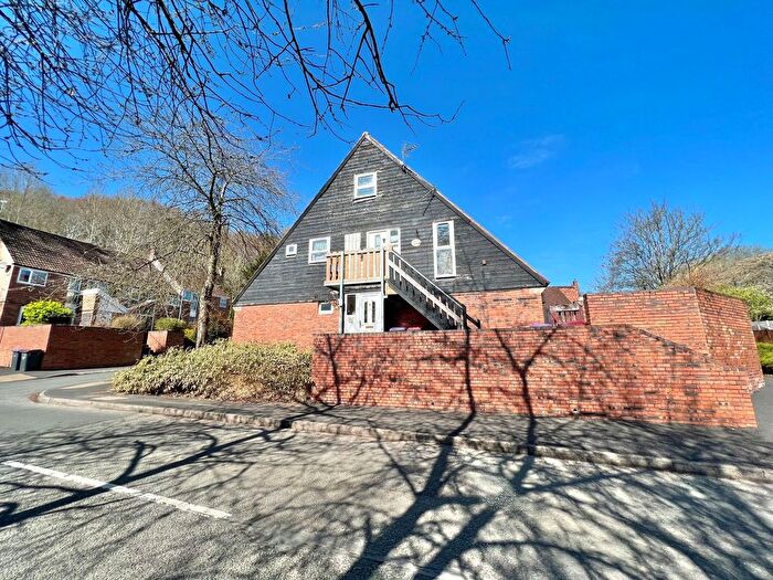 2 Bedroom Flat For Sale In Majestic Way, Telford, TF4