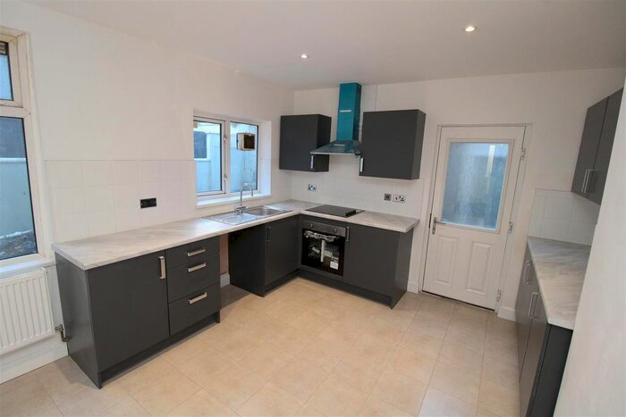 4 Bedroom Property To Rent In Richmond Road, Six Bells, Abertillery, NP13