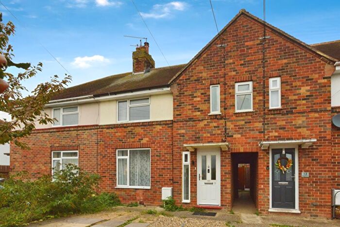 3 Bedroom Semi-Detached House For Sale In Ridgmont, Deanshanger, Milton Keynes, MK19