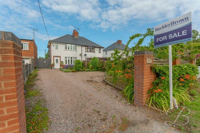 3 Bedroom Semi-Detached House For Sale In Mansfield Road, Papplewick, Nottingham, NG15