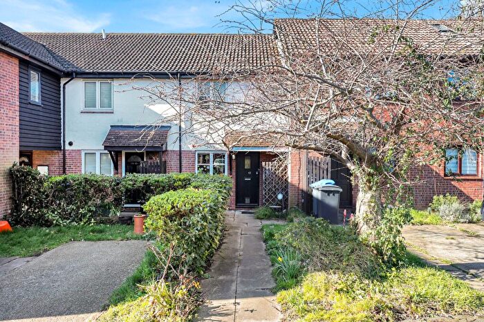 2 Bedroom Terraced House For Sale In Haygreen Close, Kingston Upon Thames, KT2