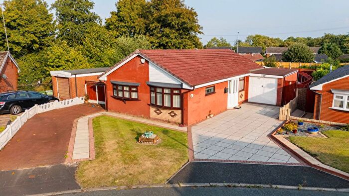 2 Bedroom Bungalow For Sale In Mosedale Grove, Beechwood, Runcorn, WA7
