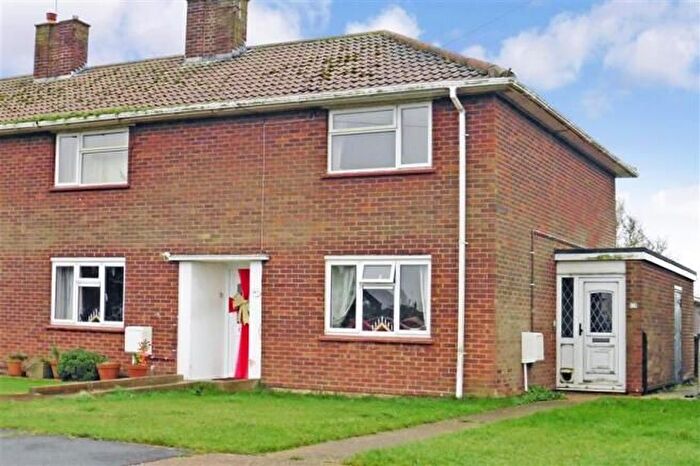 2 Bedroom Flat To Rent In Greenway, Lydd, TN29