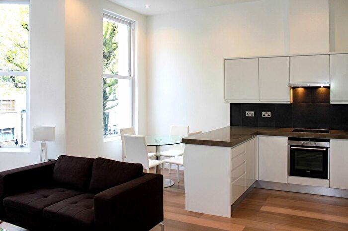 1 Bedroom Flat To Rent In Philbeach Gardens, Earls Court, London, SW5