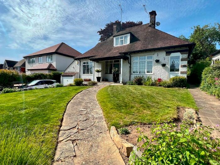 1 Bedroom Maisonette To Rent In Briton Hill Road, South Croydon, CR2