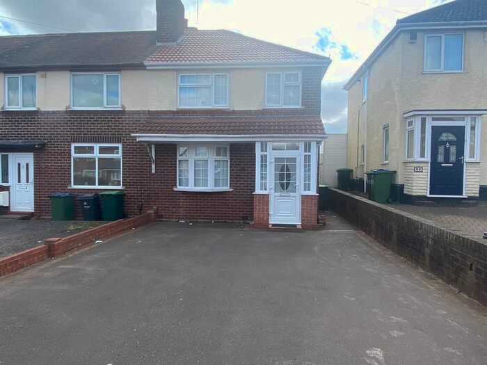 3 Bedroom Semi-Detached House To Rent In Throne Road, Rowley Regis, B65