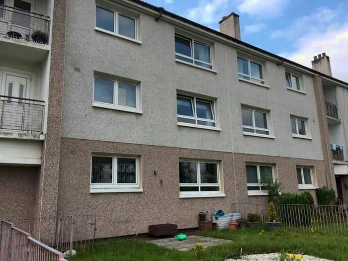 2 Bedroom Flat To Rent In Raithburn Avenue, Glasgow, G45