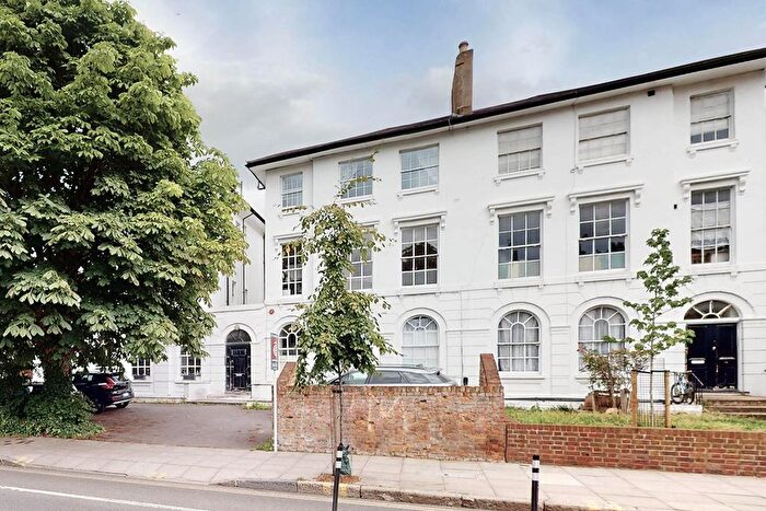 2 Bedroom Flat To Rent In Liverpool Road, London, N7