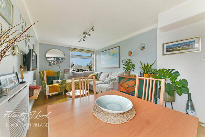 2 Bedroom Apartment For Sale In Sweyn Place, London, SE3