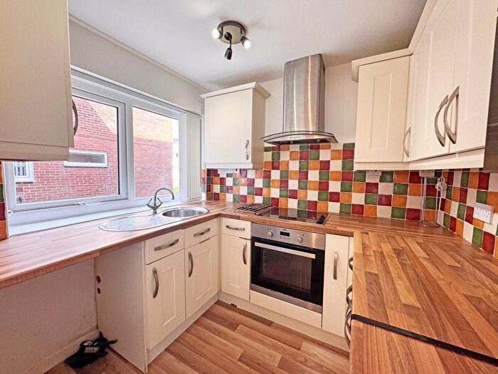 2 Bedroom Flat For Sale In Ground Floor Flat, Wharfedale Court, Chester Avenue, Poulton-Le-Fylde, FY6