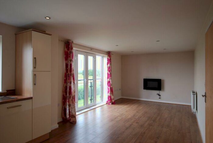 2 Bedroom Flat To Rent In Elmwood Park Court, Newcastle Upon Tyne, NE13