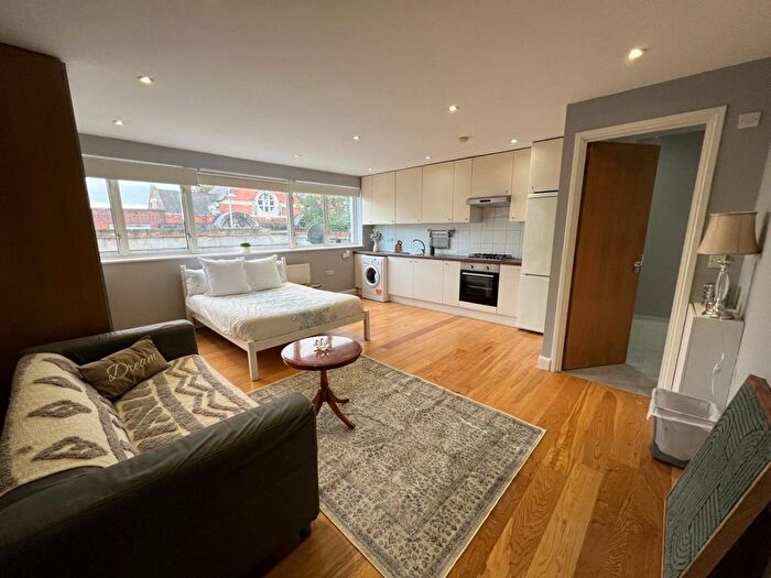 Studio To Rent In High Street, London, W3