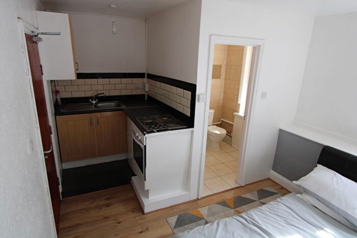 Studio To Rent In London Road, Thornton Heath, CR7