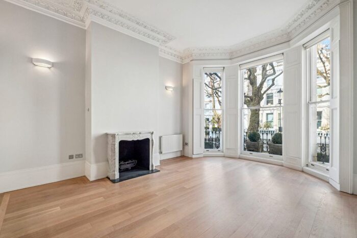 4 Bedroom Flat To Rent In Holland Park, Holland Park, W11