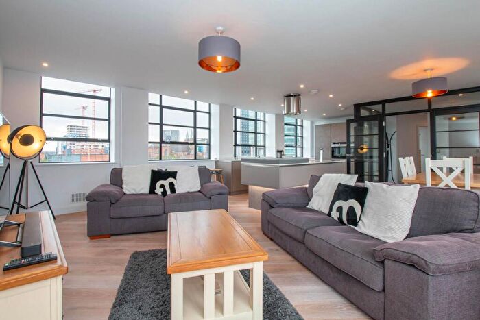 3 Bedroom Penthouse To Rent In Queensway House, Livery Street, Birmingham, B3
