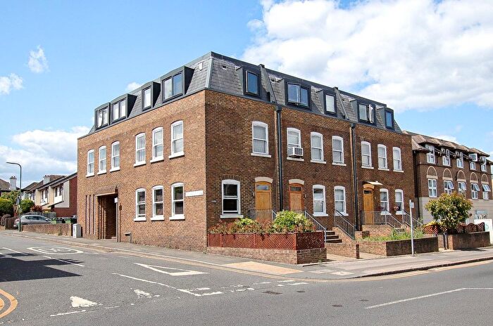 1 Bedroom Flat To Rent In Manor Road, Wallington, SM6