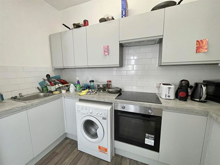 5 Bedroom House To Rent In Ditchling Road, Brighton, BN1