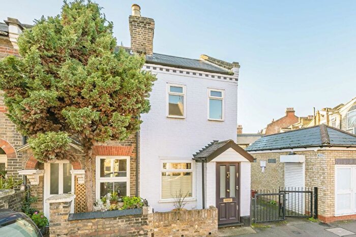 2 Bedroom Terraced House For Sale In Algar Road, Old Isleworth, TW7
