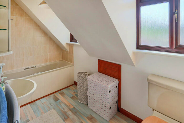2 Bedroom Semi-Detached House For Sale In Waddington Avenue, Coulsdon, CR5