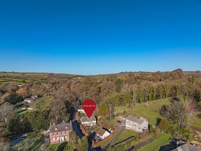 4 Bedroom Detached House For Sale In Piddletrenthide, Dorset, DT2