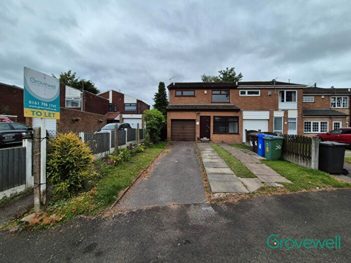 3 Bedroom Semi-Detached House To Rent In Tintern Avenue, Whitefield, Manchester, M45