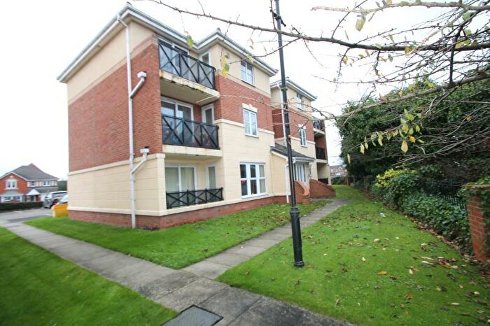 1 Bedroom Flat To Rent In Elbow Street, Cradley Heath, West Midlands, B64