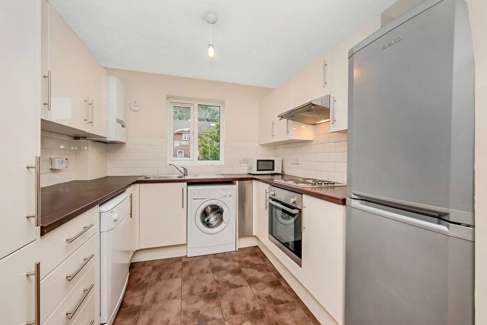 5 Bedroom Town House To Rent In Cahir Street, Docklands, London, E14
