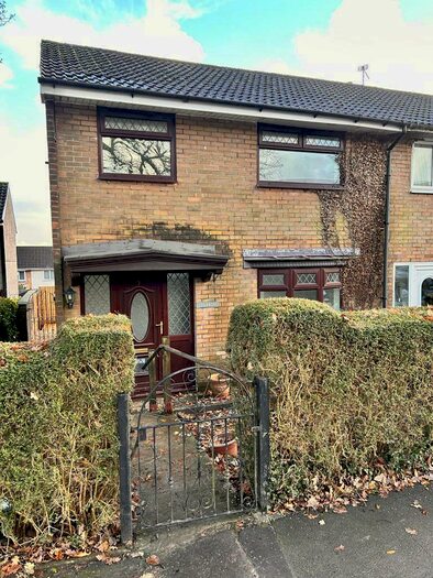 3 Bedroom End Of Terrace House To Rent In Ramsey Walk, NP44