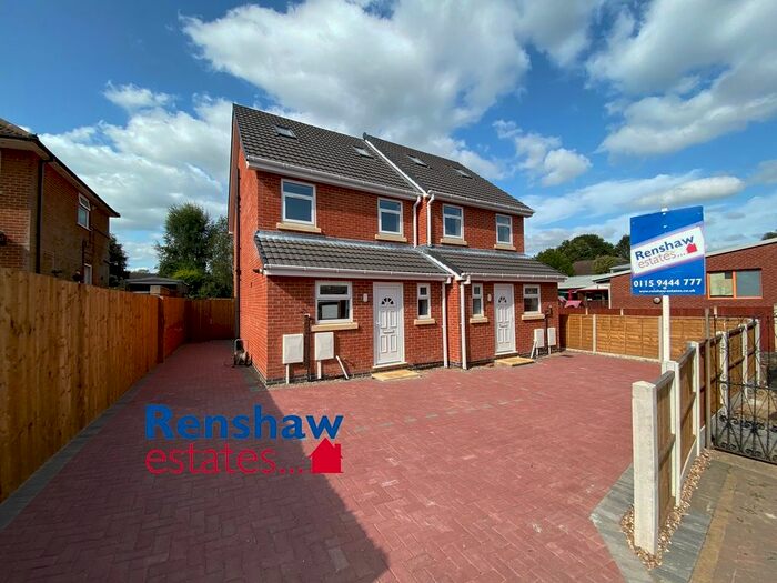 3 Bedroom Semi-Detached House To Rent In Dukes Place, Ilkeston, Derbyshire, DE7