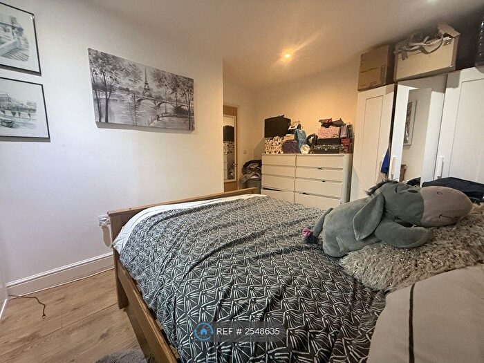 1 Bedroom Flat To Rent In Fosse Road North, Leicester, LE3