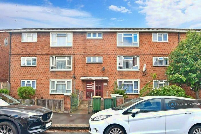 2 Bedroom Flat To Rent In Wellstead Road, London, E6